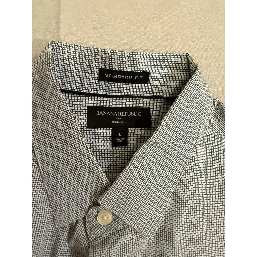 Banana Republic Dress Shirt Mens L 16-16.5 34/35 Blue White Geometric